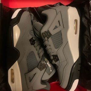 Women’s Cool Grey Retro 4s - Size 8W/6Y